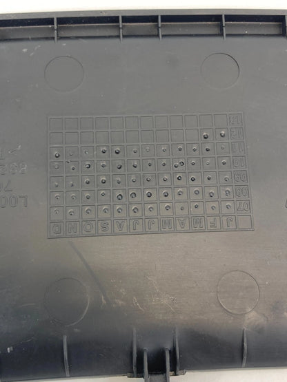 12-15 RAM C/V CARGO VAN CENTER CONSOLE DASH RADIO RUBBER MAT INSERT L0050551