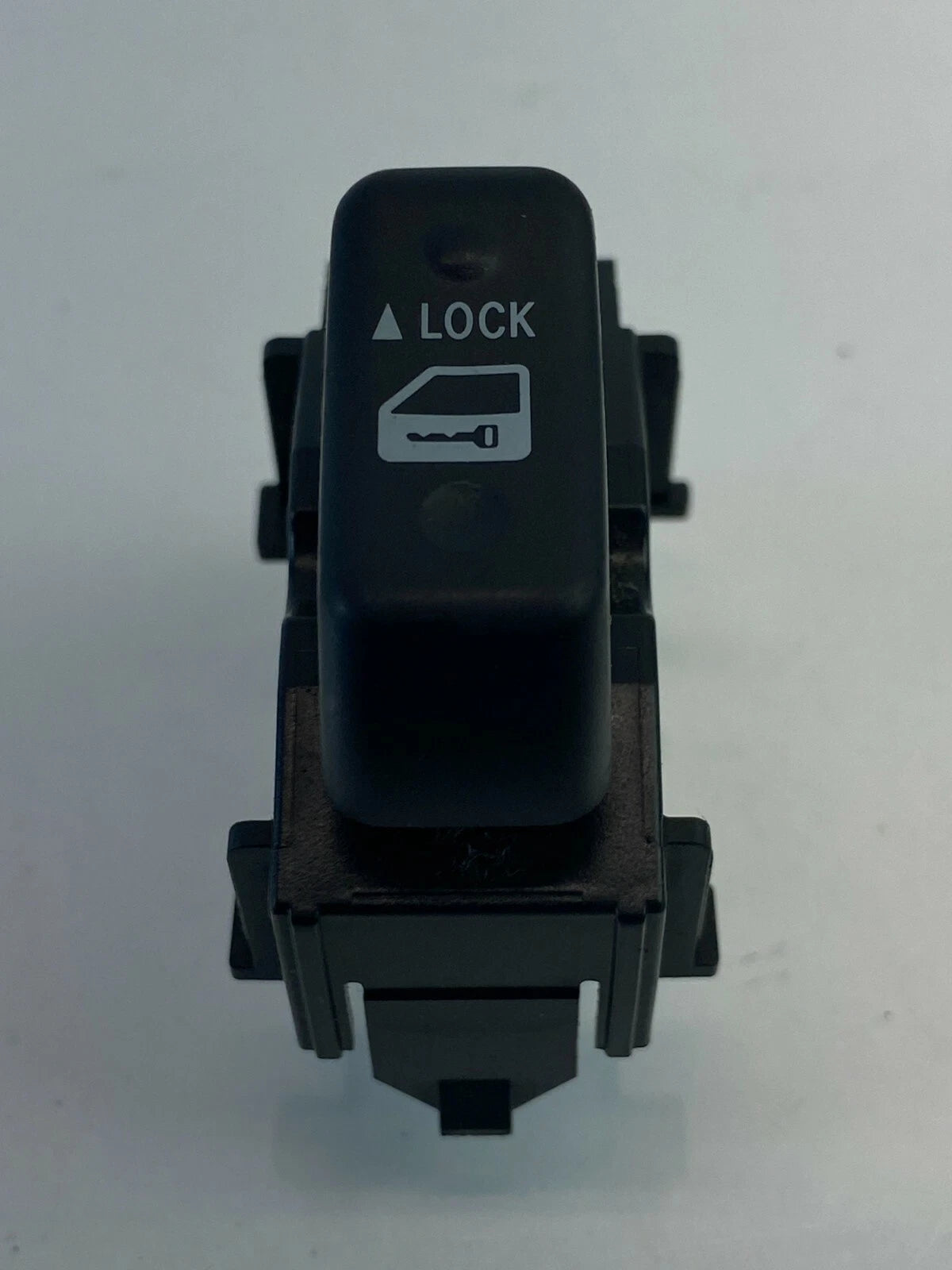 2005-2009 TOYOTA PRIUS FRONT RIGHT PASSENGER DOOR LOCK SWITCH BUTTON OEM