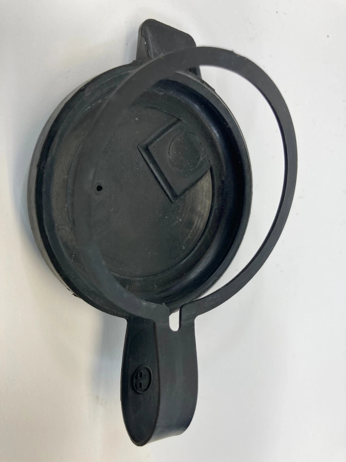98-06 RANGER 05-09 MUSTANG 07-17 EXPEDITION WINDSHIELD WIPER FLUID RESERVOIR CAP