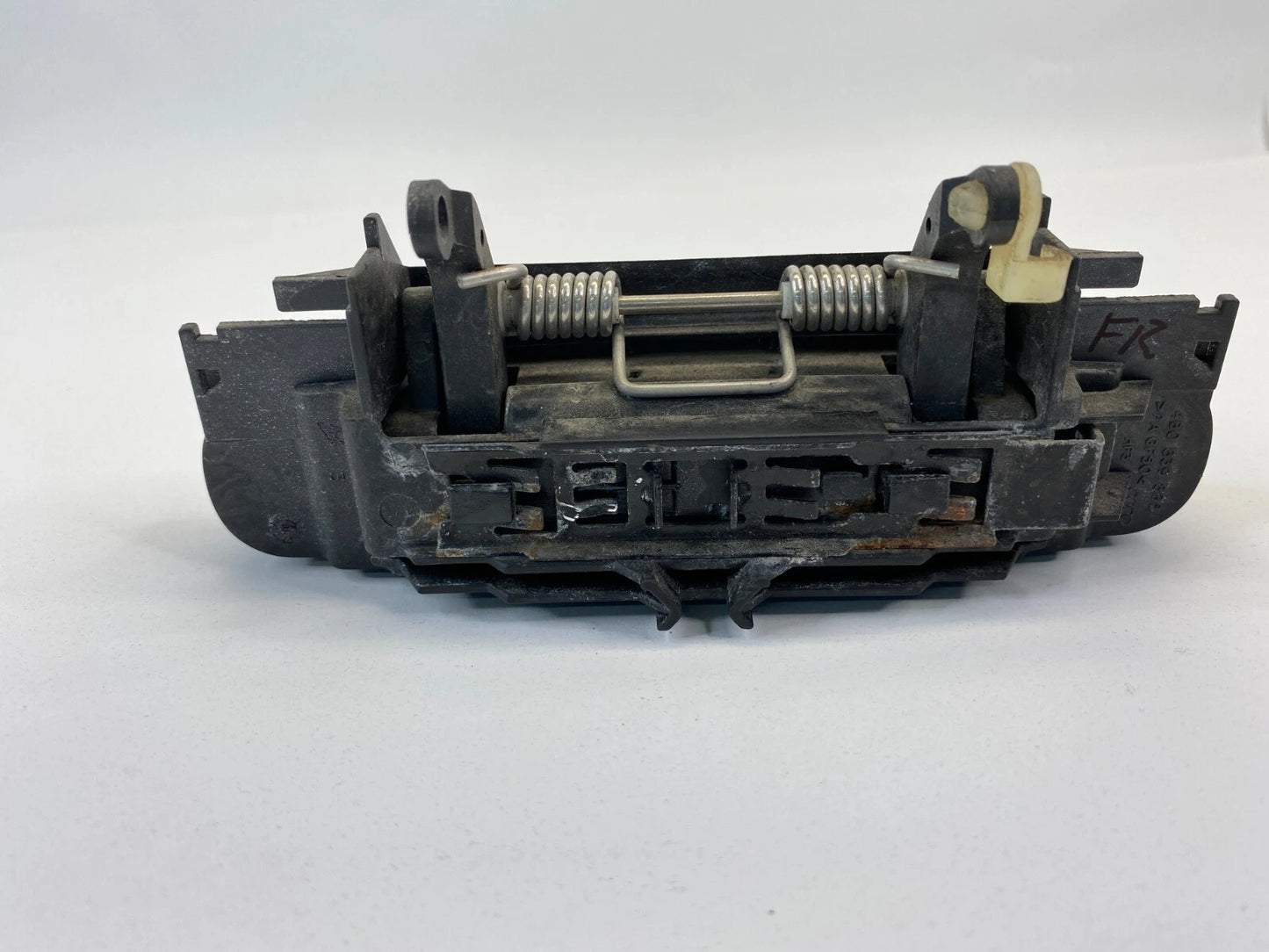 2002-2008 AUDI A4 A4 QUATTRO FRONT RIGHT SIDE EXTERIOR DOOR HANDLE 4B0839885 OEM