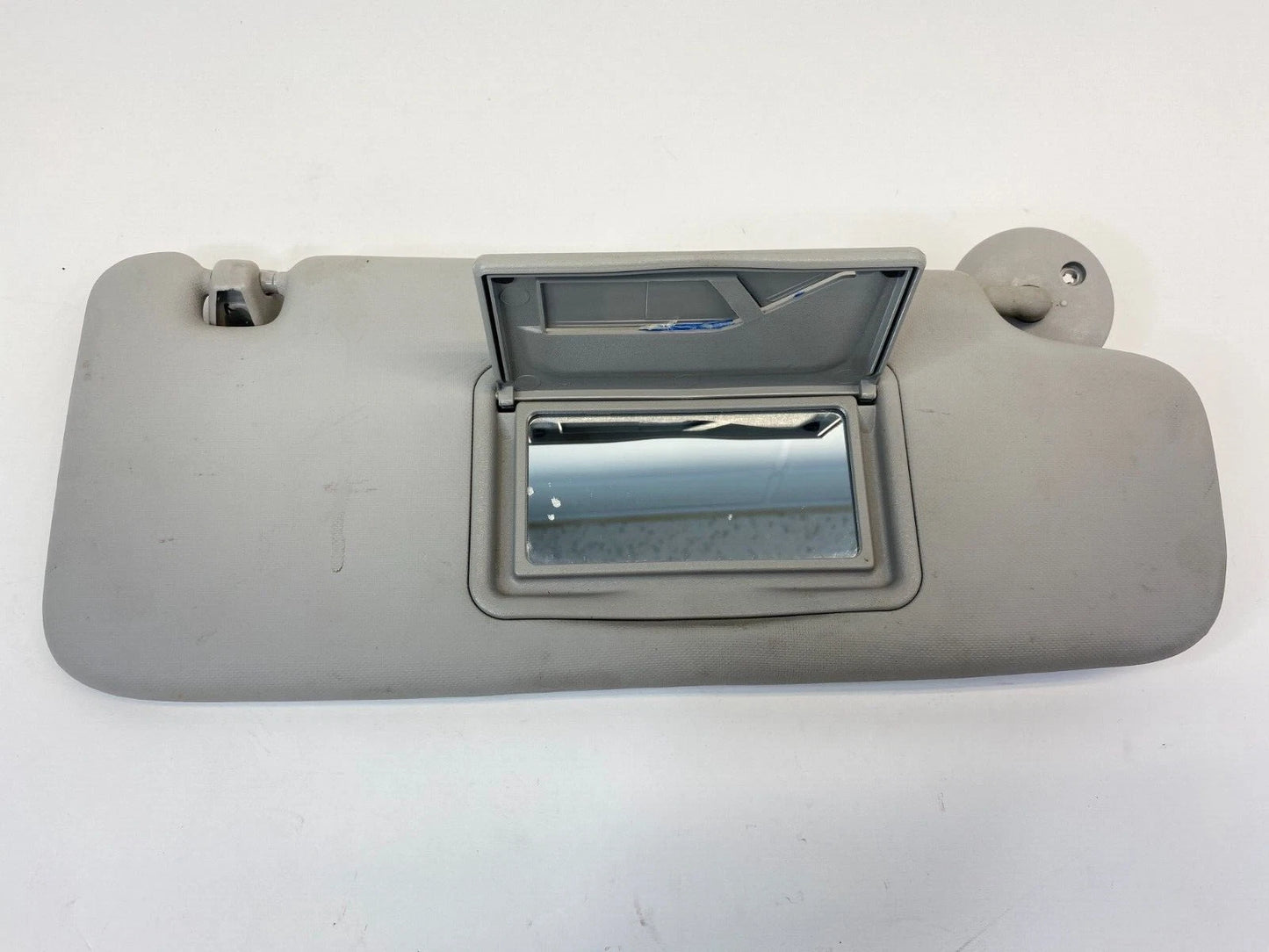 2012-2020 CHEVROLET SONIC RIGHT PASSENGER SIDE SUNVISOR SUN VISOR SHADE OEM