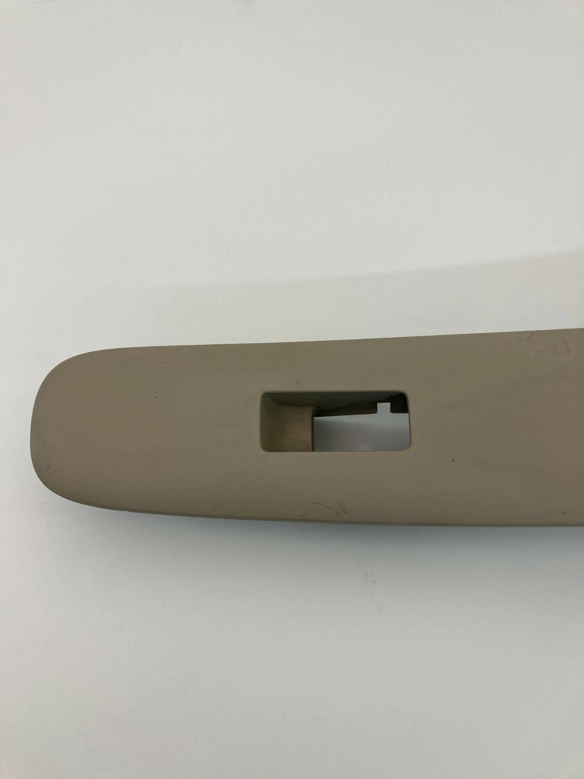 2000-2004 TOYOTA AVALON REAR RIGHT SIDE DOOR POWER WINDOW SWITCH BEZEL ASSEMBLY