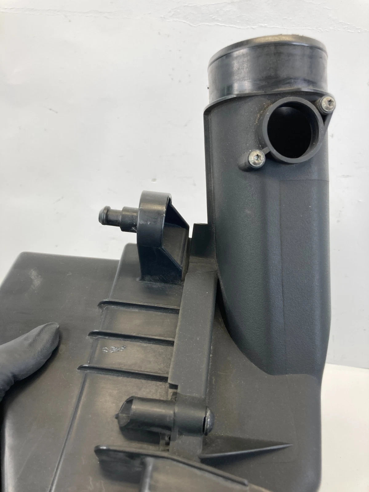 03-05 SAAB 9-3 2.0L FWD AT AIR INTAKE CLEANER FILTER BOX ASSEMBLY 12785072 OEM