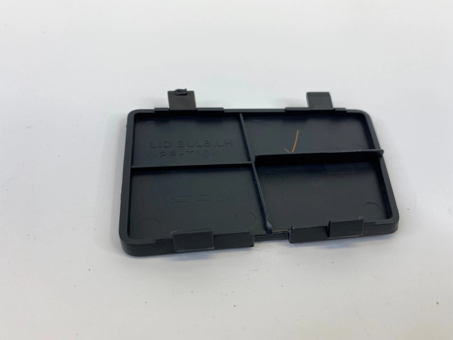2008-2013 NISSAN ROGUE LEFT DRIVER SIDE BULB LID COVER CAP TRIM