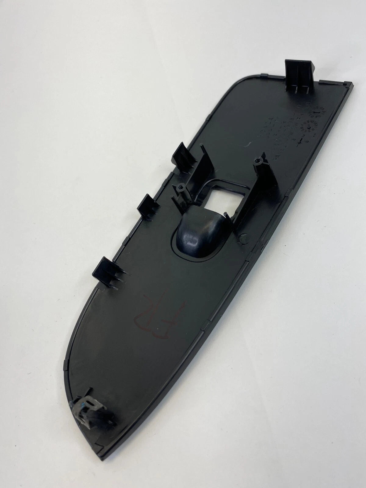 2002-2006 HONDA CR-V CRV FRONT RIGHT PASSENGER WINDOW SWITCH BEZEL TRIM COVER