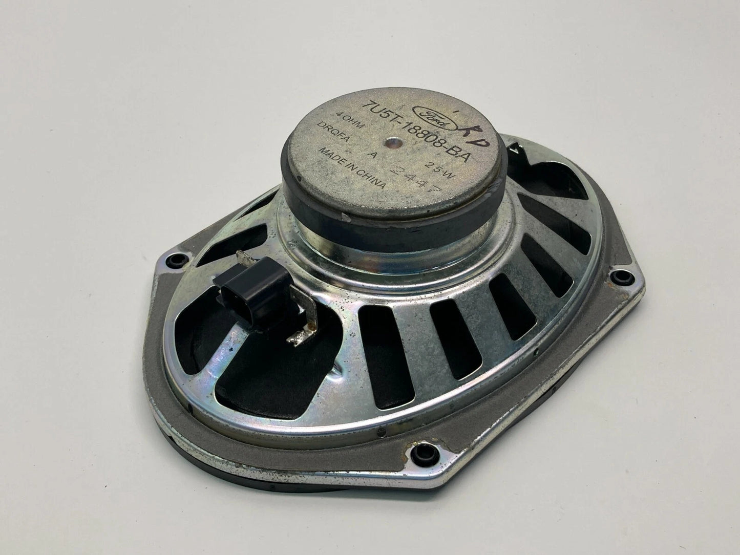 08-12 FORD ESCAPE 08-11 MARINER REAR RIGHT DOOR AUDIO SPEAKER 7U5T-18808-BA OEM