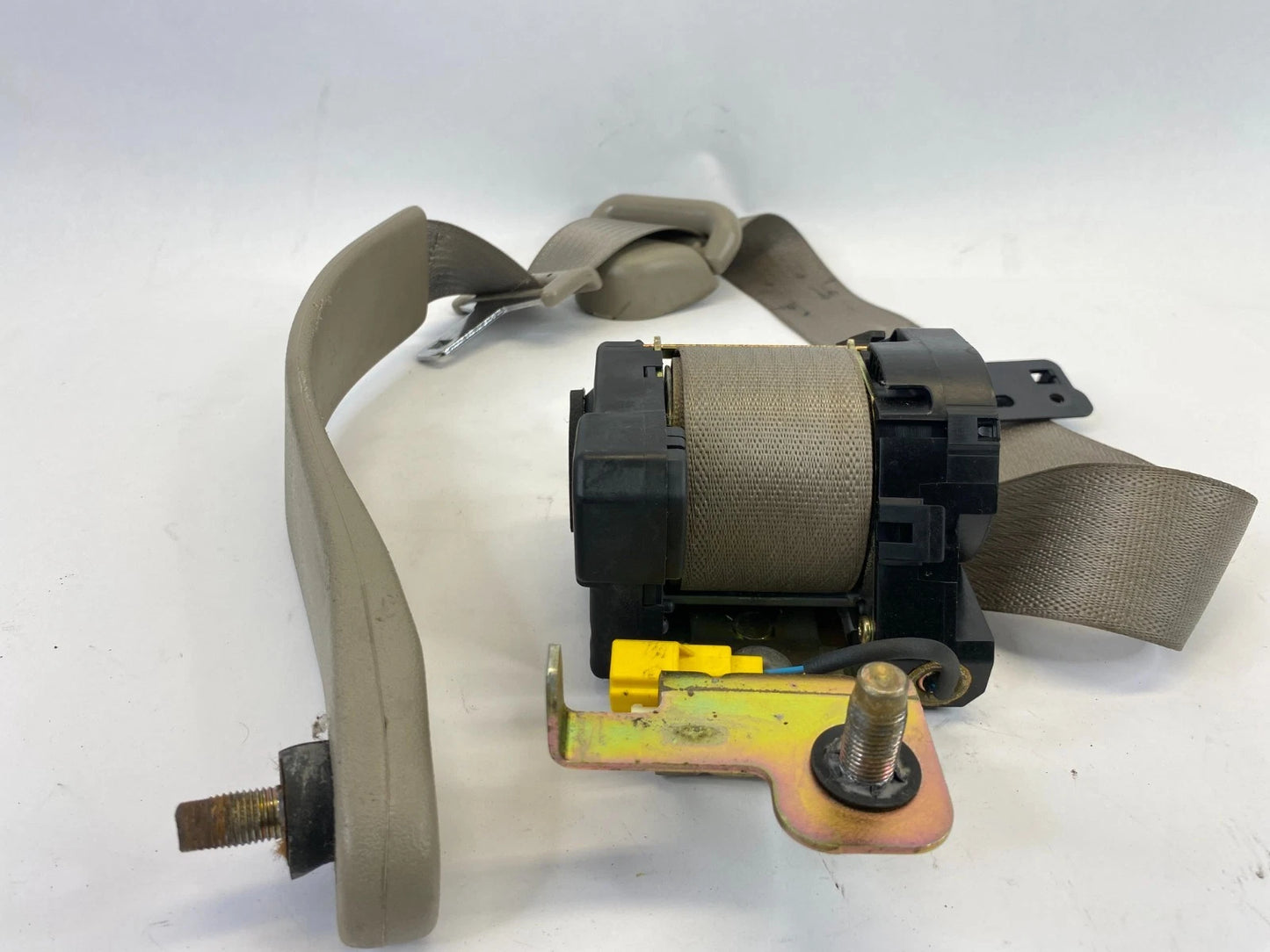 2003 2004 LINCOLN TOWN CAR FRONT RH PASSENGER SEAT BELT RETRACTOR ASSEMBLY OEM
