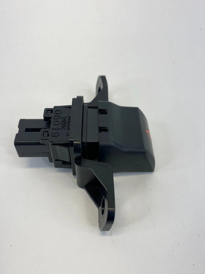 2007-2013 NISSAN ALTIMA HAZARD EMERGENCY WARNING LIGHT BUTTON SWITCH