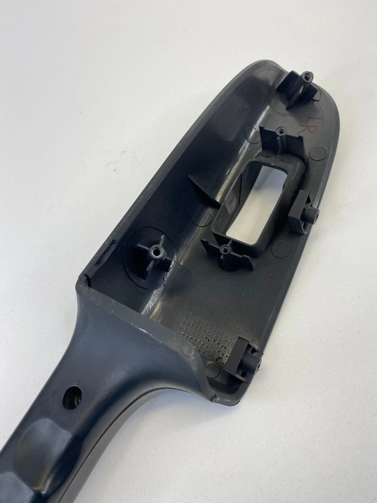 2006-2011 KIA RIO RIO5 REAR LEFT SIDE DOOR WINDOW SWITCH BEZEL TRIM BLACK OEM