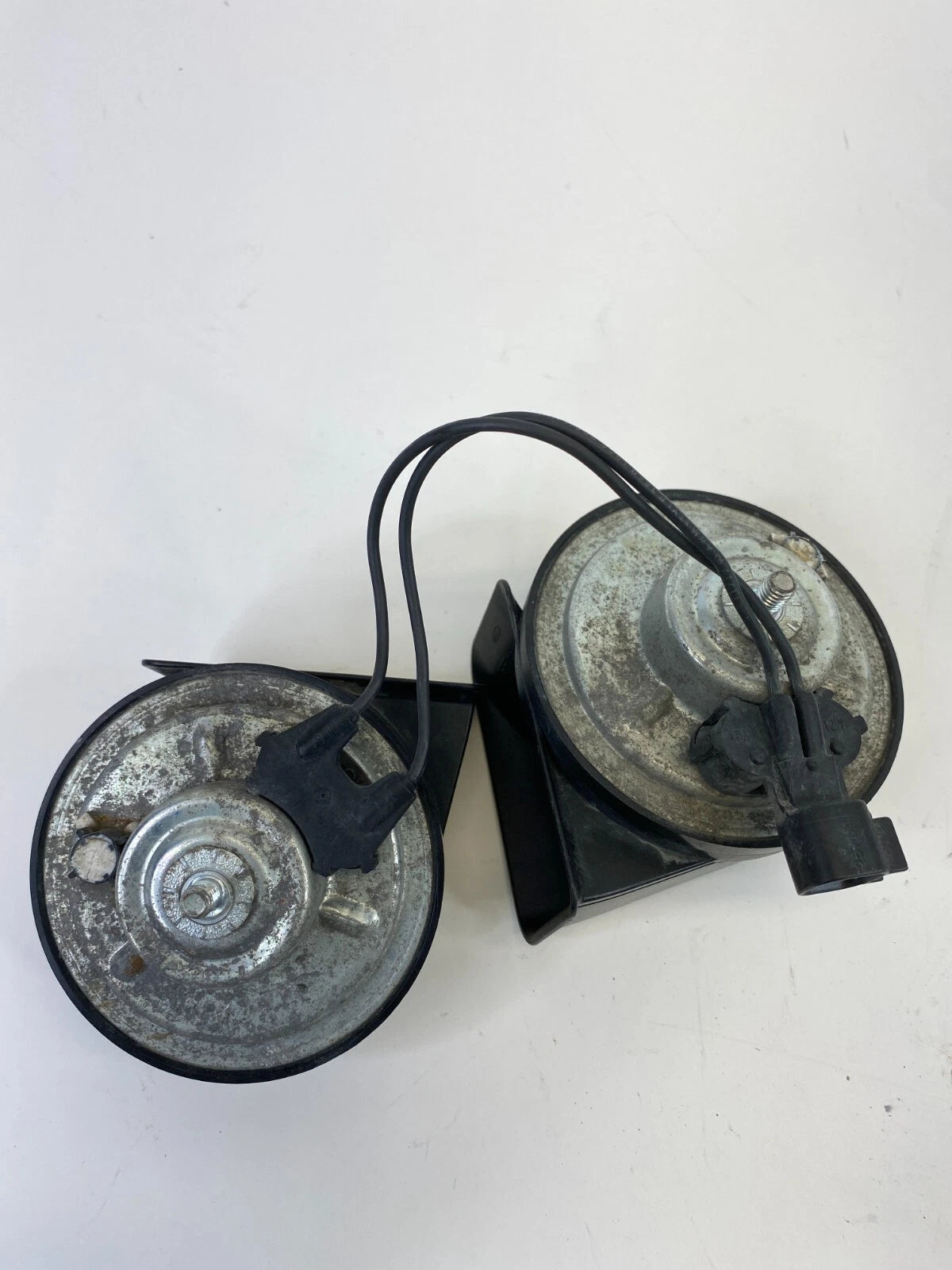 2013-2016 FORD FUSION LOW & HIGH TONE HORN ALARM DUAL SIREN SIGNAL E3007042 OEM