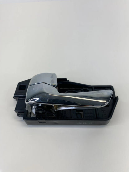 09 10 HYUNDAI SONATA REAR LEFT SIDE INNER INTERIOR DOOR HANDLE 83613-NF520 OEM