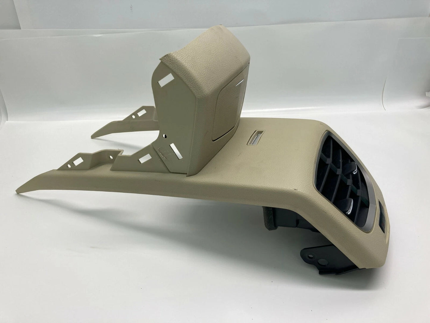 13-16 LINCOLN MKZ RR CENTER CONSOLE A/C VENT COVER TRIM W/ HEATED SEATS SWITCH