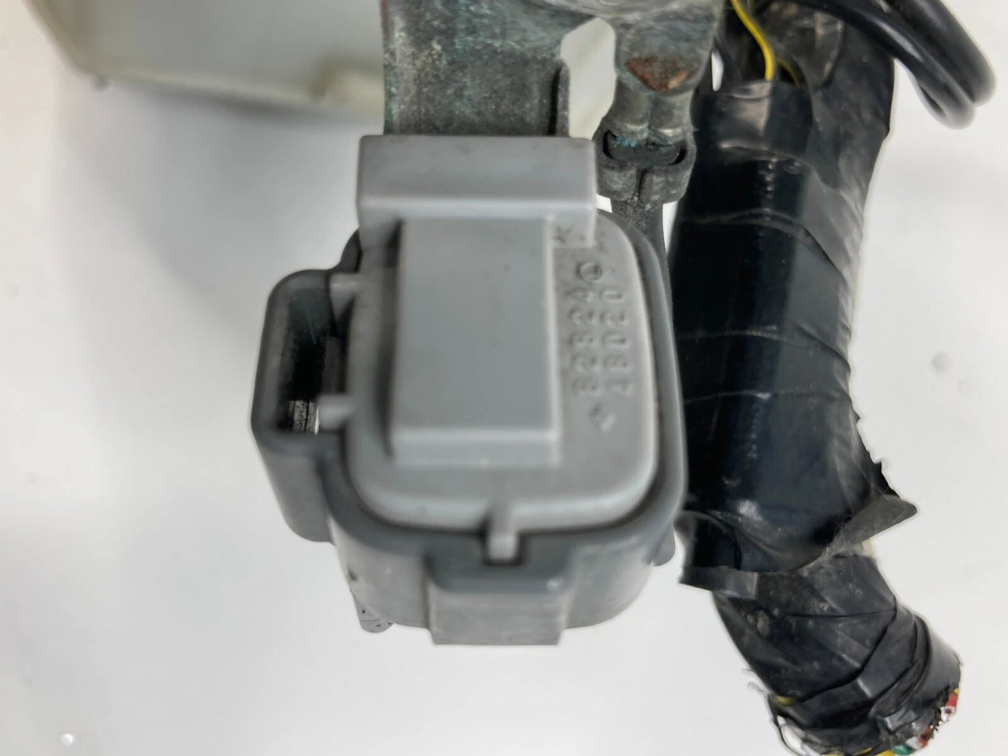 2012-2015 MAZDA 5 AT ENGINE COMPARTMENT FUSE BOX FUSEBOX JUNCTION BLOCK MAIN OEM