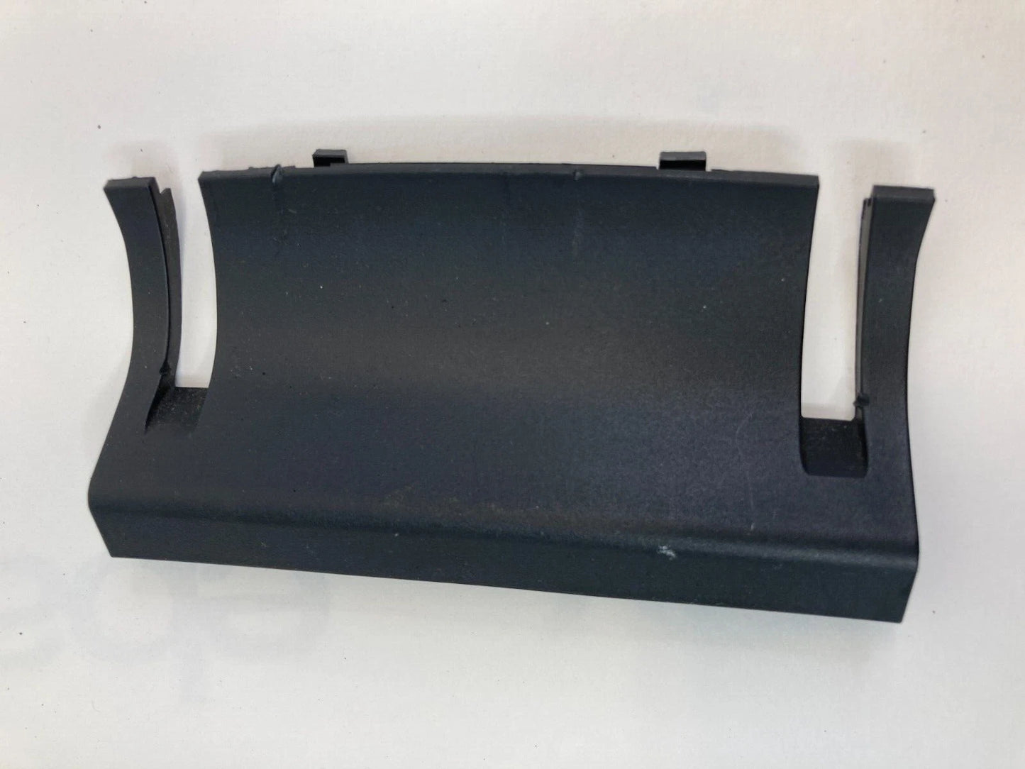 2009-2013 NISSAN ALTIMA CENTER CONSOLE ARM REST SUPPORT TRIM COVER BEZEL OEM