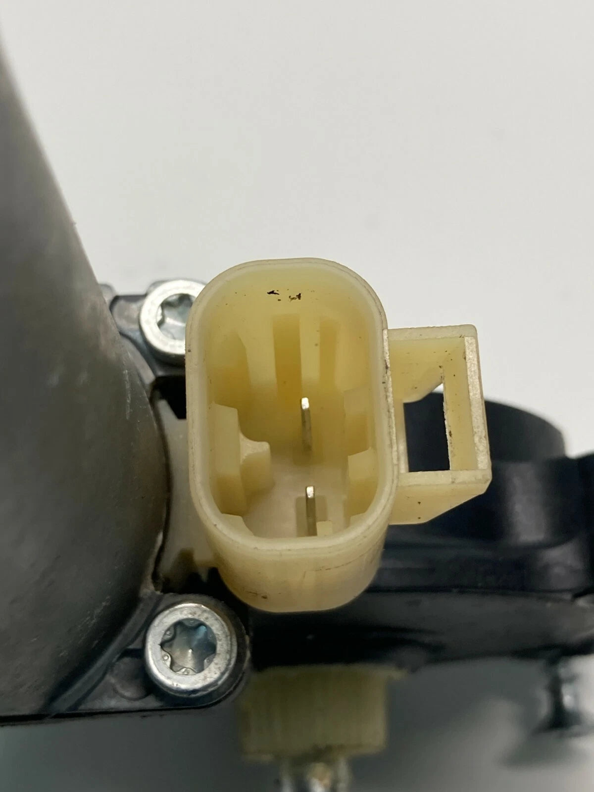 00 01 02 03 04 05 Cadillac Deville Rear Right Side Door Window Motor 993333-102