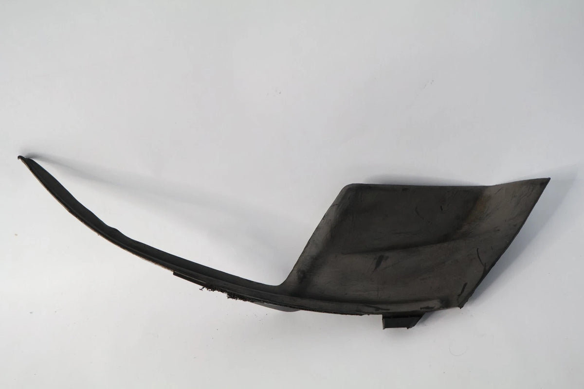 2011-2020 TOYOTA SIENNA FRONT RIGHT PASSENGER SIDE FENDER TO COWL COVER SEAL OEM