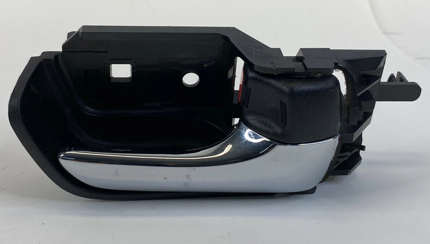 2004-2009 TOYOTA PRIUS REAR RIGHT PASSENGER SIDE INNER DOOR CATCH OEM 6920547020