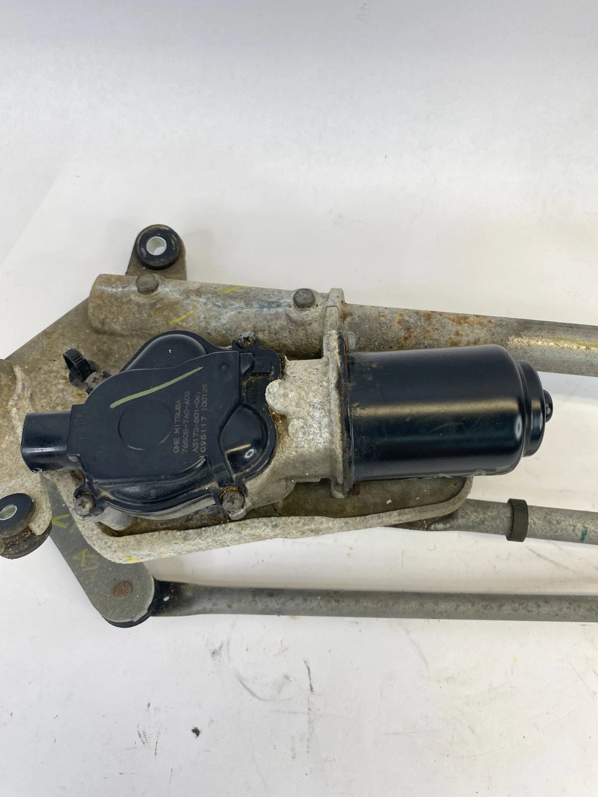2008-2012 HONDA ACCORD FRONT WINDSHIELD WIPER MOTOR LINKAGE 76505-TA0-A02 OEM