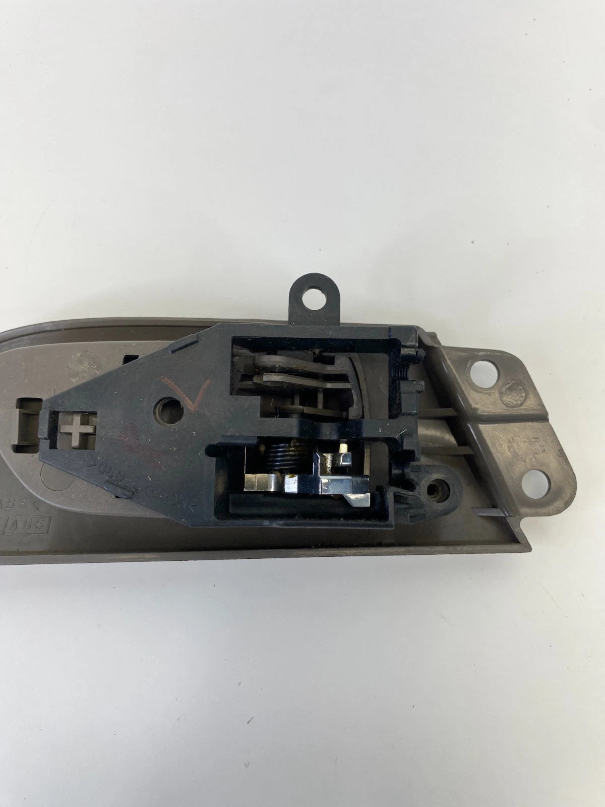 1998-2005 LEXUS GS300 REAR LEFT SIDE INTERIOR INNER DOOR HANDLE W/ BEZEL OEM