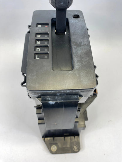 2009 2010 FORD ESCAPE AUTOMATIC GEAR SHIFTER SHIFT LEVER SELECTOR 9L8P-7K004-AC