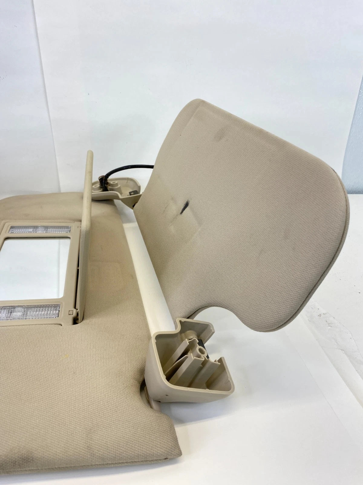 2003-2006 LINCOLN NAVIGATOR DUAL SUN VISOR PAIR SET LH RH TAN BEIGE OEM FACTORY