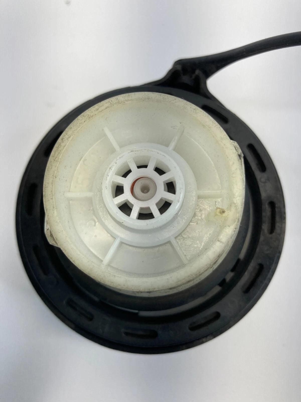 04-20 HYUNDAI ELANTRA 05-20 SANTA FE 06-23 SONATA FUEL FILLER GAS TANK CAP OEM