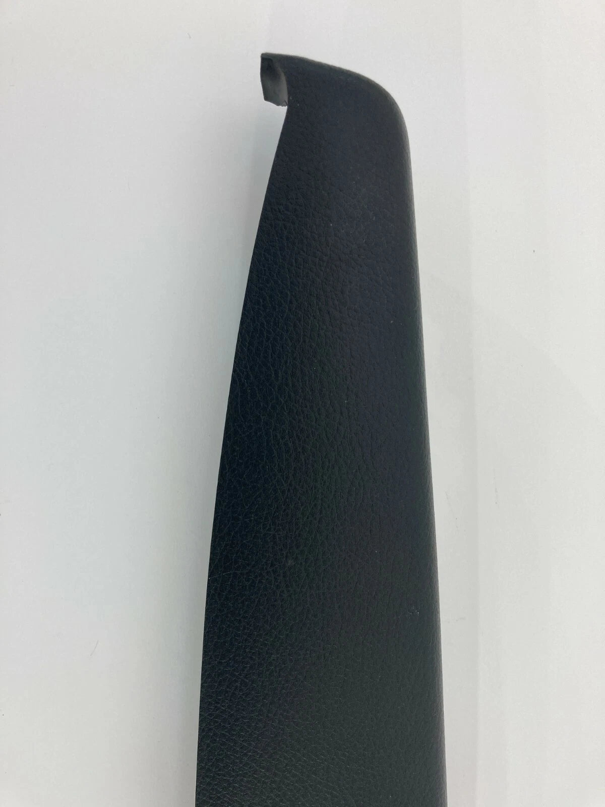 2010-2013 MAZDA 3 MAZDA3 FRONT RIGHT PASSENGER SIDE DOOR PANEL TRIM BEZEL OEM