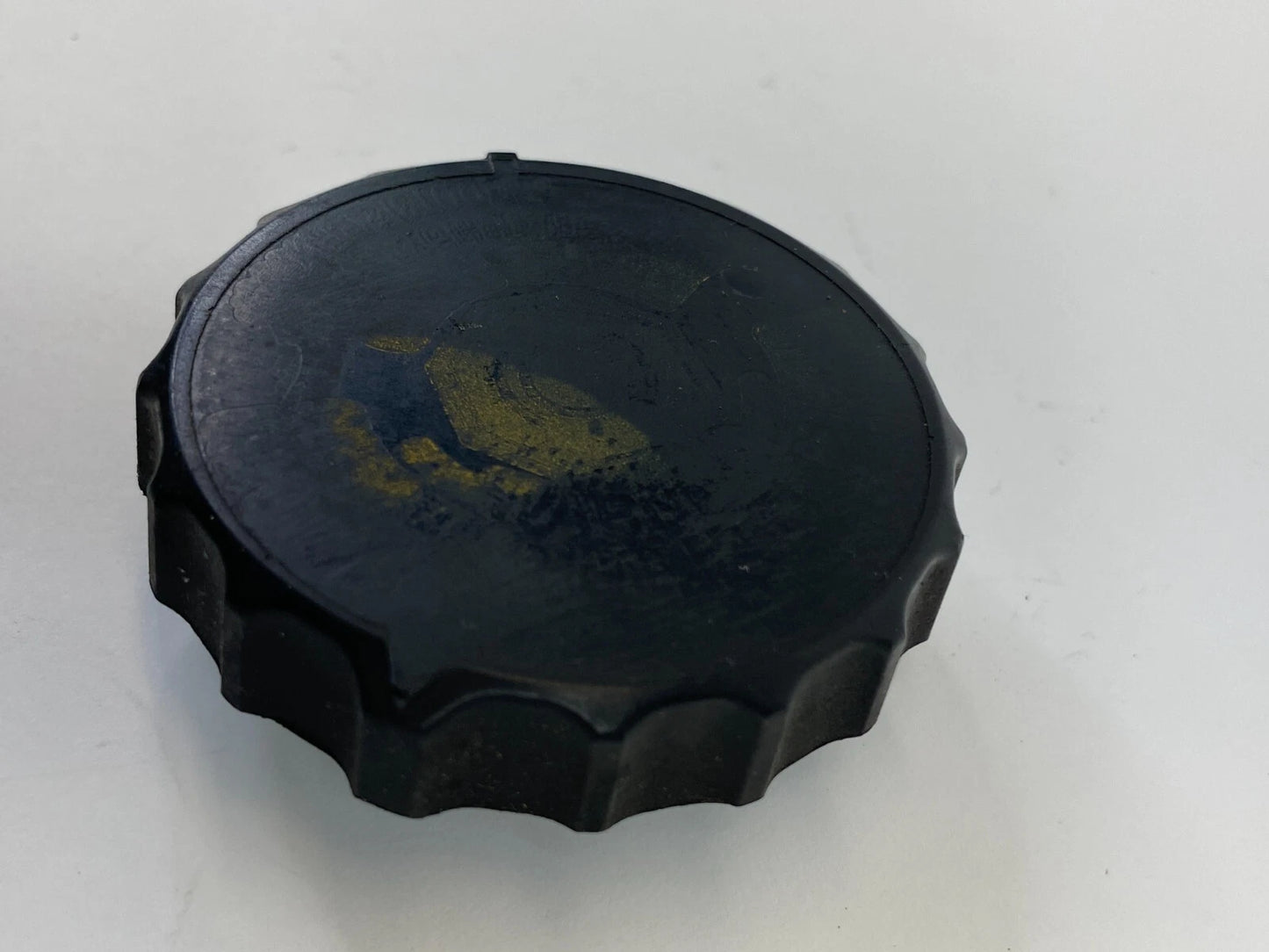 2007 08 09 10 2011 TOYOTA CAMRY BRAKE MASTER CYLINDER RESERVOIR FILLER CAP OEM