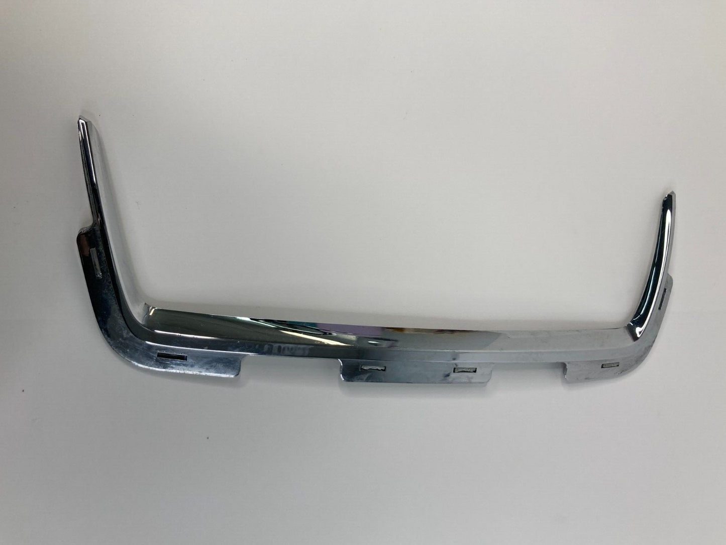 2008-2012 Chevrolet Malibu Center Dash Air Vent Trim Bezel OEM