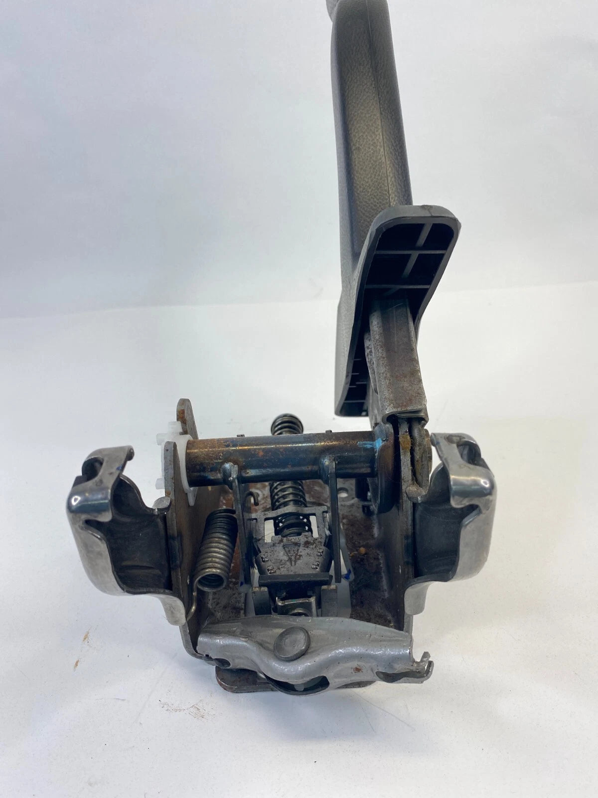 11 12 13 14 15 16 CHEVROLET CRUZE EMERGENCY PARKING BRAKE HANDLE LEVER CONTROL