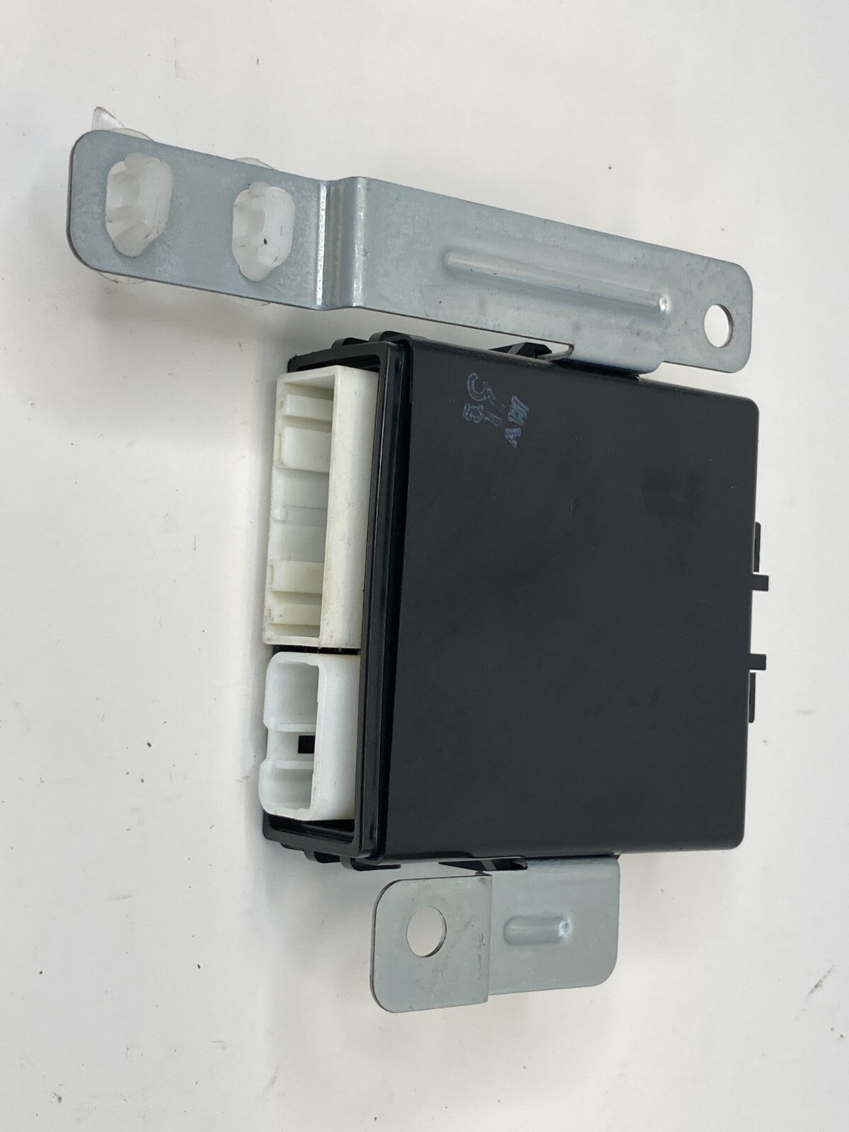 99-03 Lexus RX300 Rear Right Door Multiplex Network Control Module 89224-48010