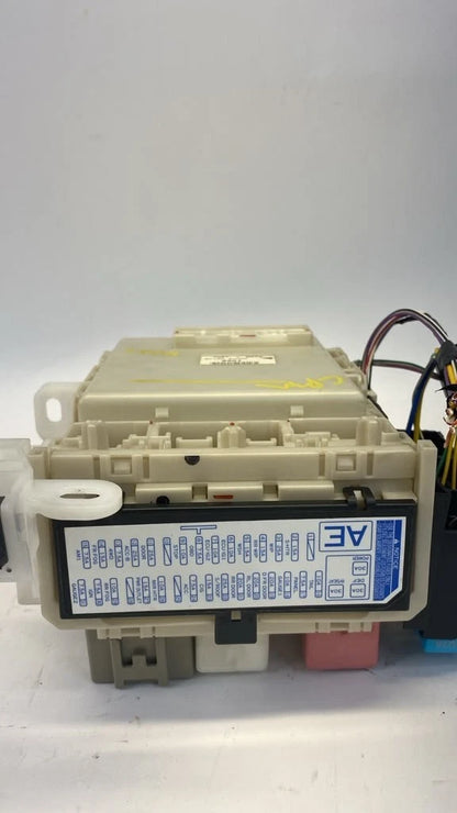 06-08 TOYOTA RAV4 INTERIOR CABIN FUSE JUNCTION RELAY BLOCK BOX 82730-42050 OEM