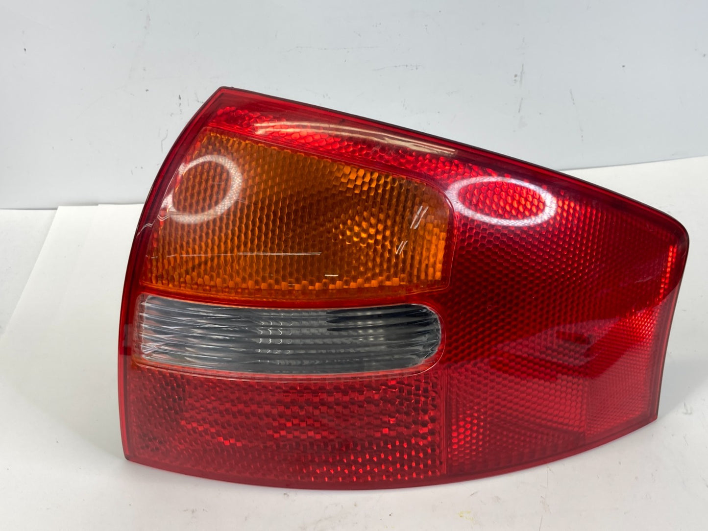 02-04 Audi A6 Quattro Sedan Right Passenger Tail Light Taillight 4B5945096 OEM