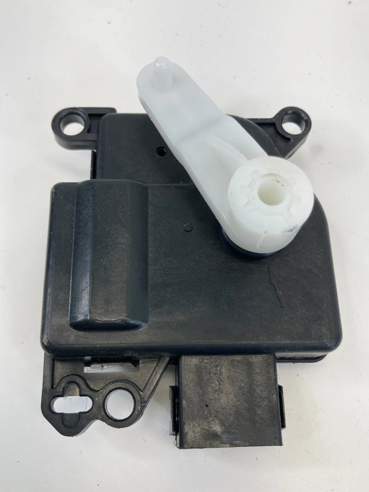 2013-2018 FORD C-MAX HVAC AC HEATER BLEND DOOR ACTUATOR FLAP 8L84-19E616-CA OEM