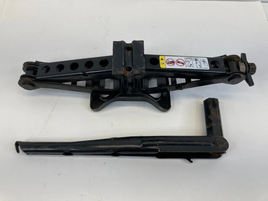 07-17 JEEP PATRIOT COMPASS SPARE TIRE JACK LIFT TOOL KIT LUG WRENCH 05105920AD