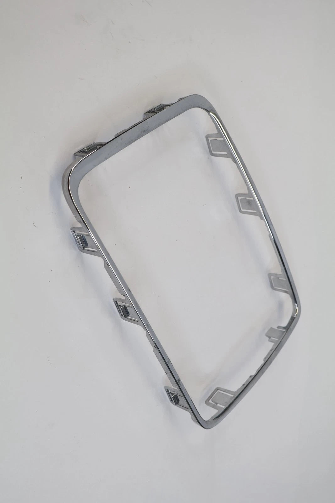 2011 2012 2013 JEEP GRAND CHEROKEE CENTER DASH RADIO BEZEL TRIM MOLDING OEM