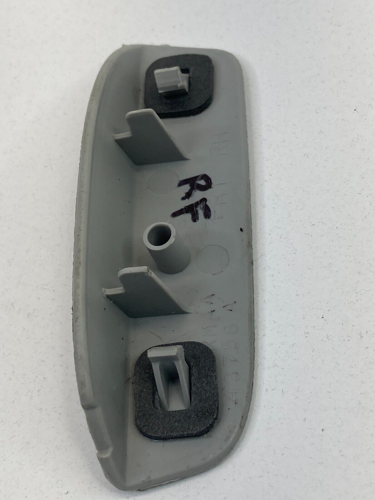 2007 2008 Dodge Caliber SXT Hatchback Front Right Door Trim Panel Plug 49758-A