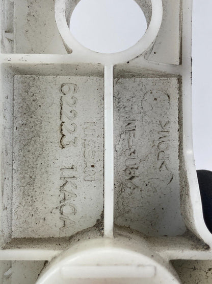 2011-2014 Nissan Juke SUV Front Left Bumper Bracket Side Retainer 62223-1KA0A