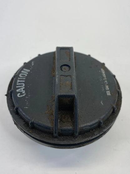 1999 2000 CADILLAC ESCALADE 5.7L FUEL TANK FILLER GAS LID COVER CAP ASSEMBLY OEM