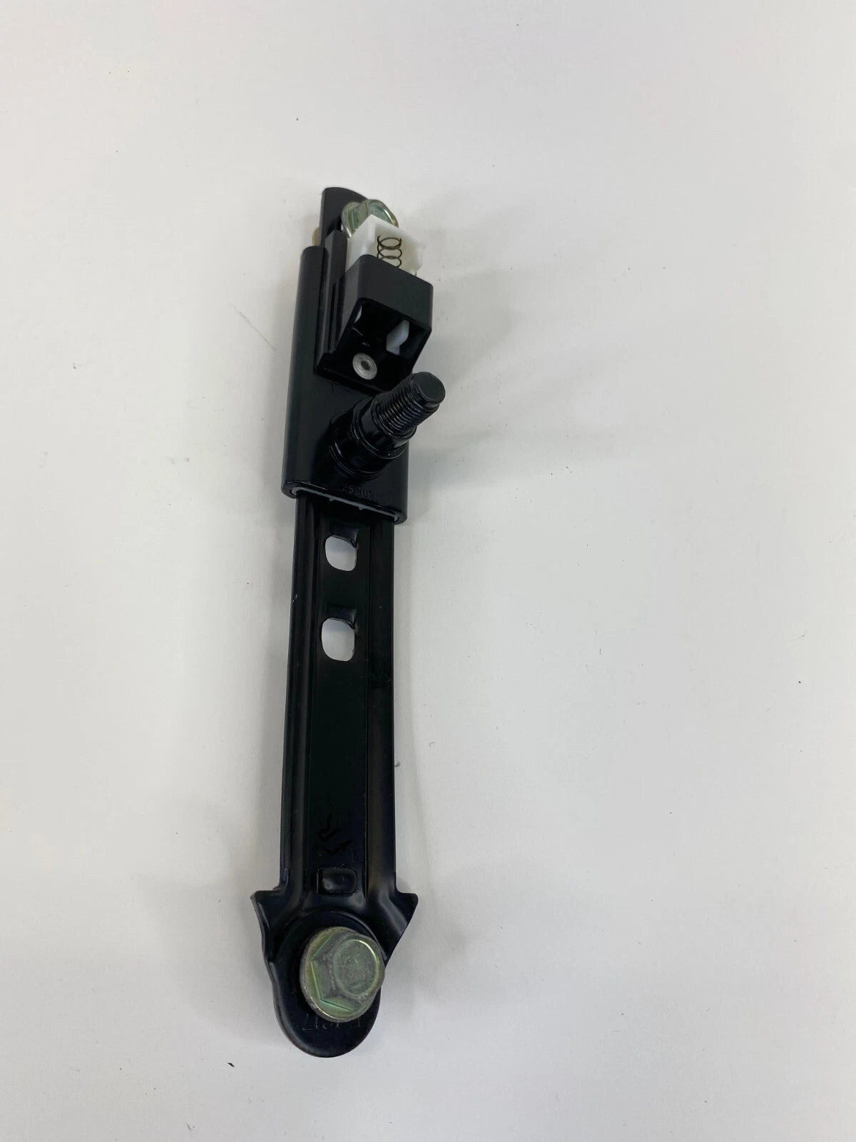 2006-2010 INFINITI M35 FRONT RIGHT PASSENGER SIDE SEAT BELT HEIGHT ADJUSTER OEM