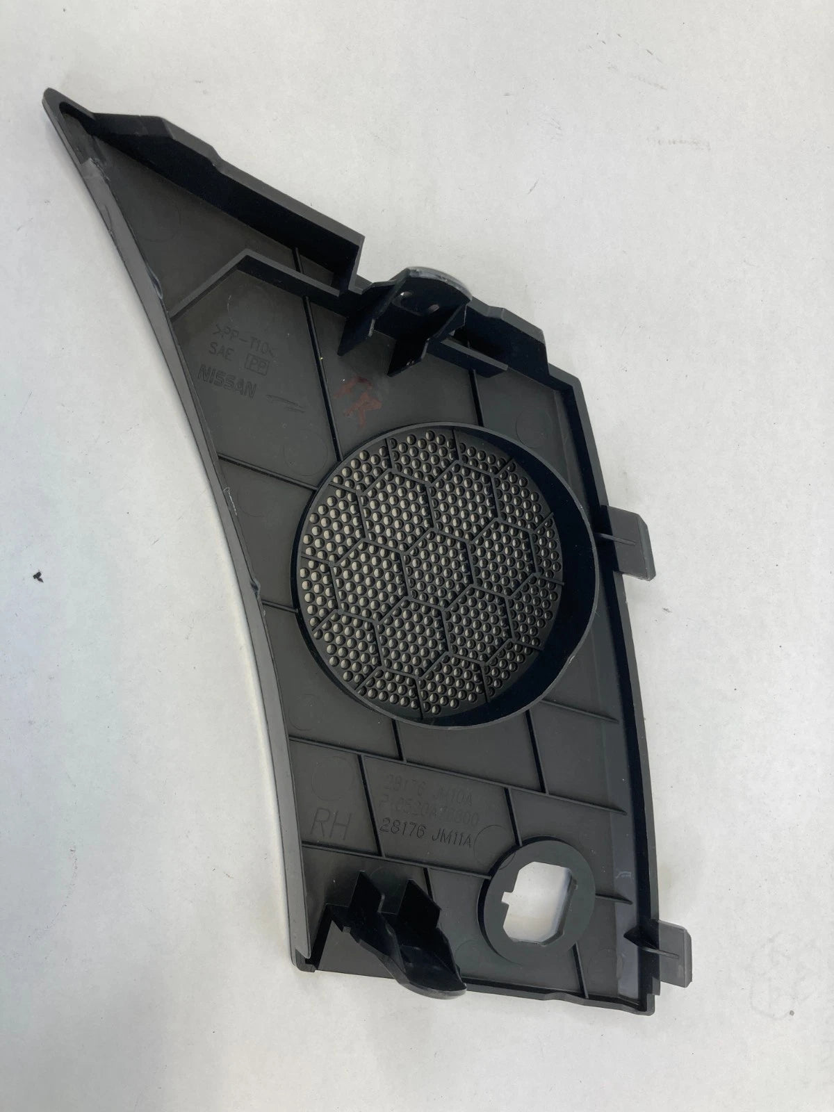 11-13 NISSAN ROGUE FRONT RIGHT SIDE SPEAKER GRILLE COVER TRIM 28176-JM11A OEM