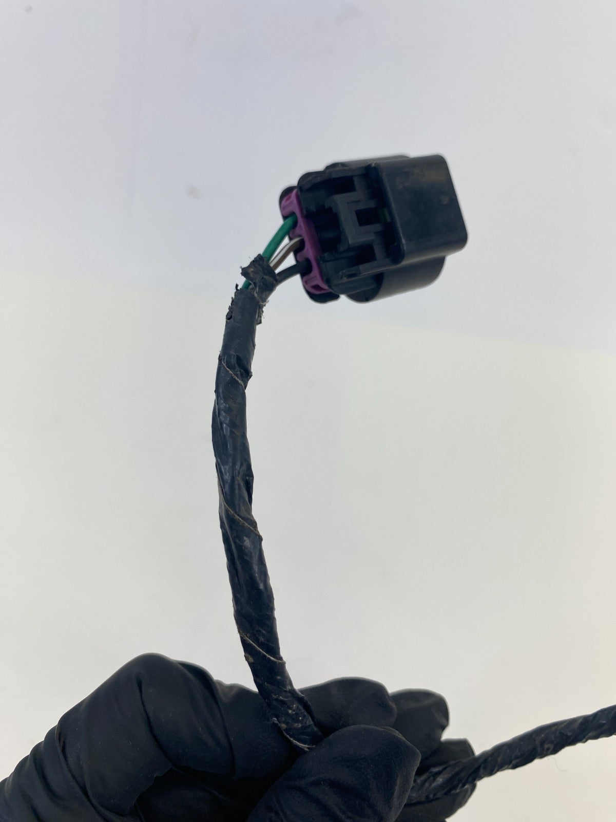 08-12 Buick Enclave Right Passenger Outer Taillight Wire Harness Plug Pigtail