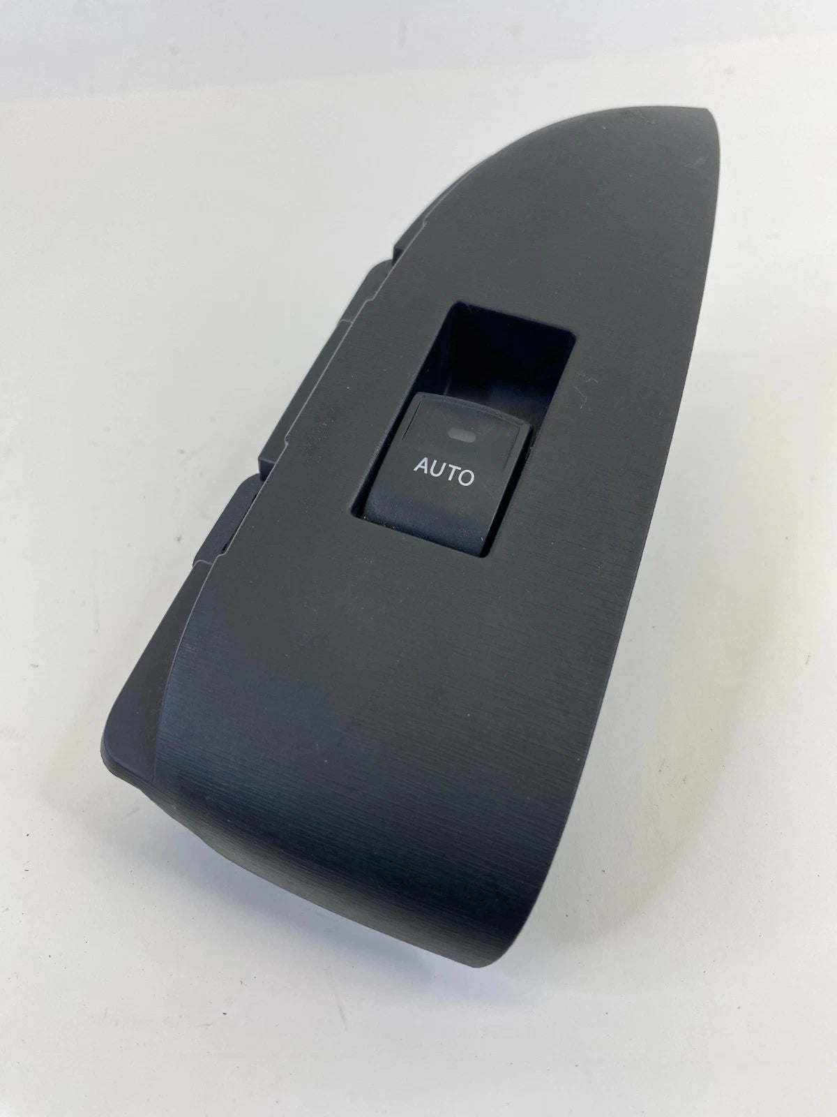 2010-2015 TOYOTA PRIUS REAR RIGHT DOOR WINDOW SWITCH TRIM BEZEL 74271-47060 OEM