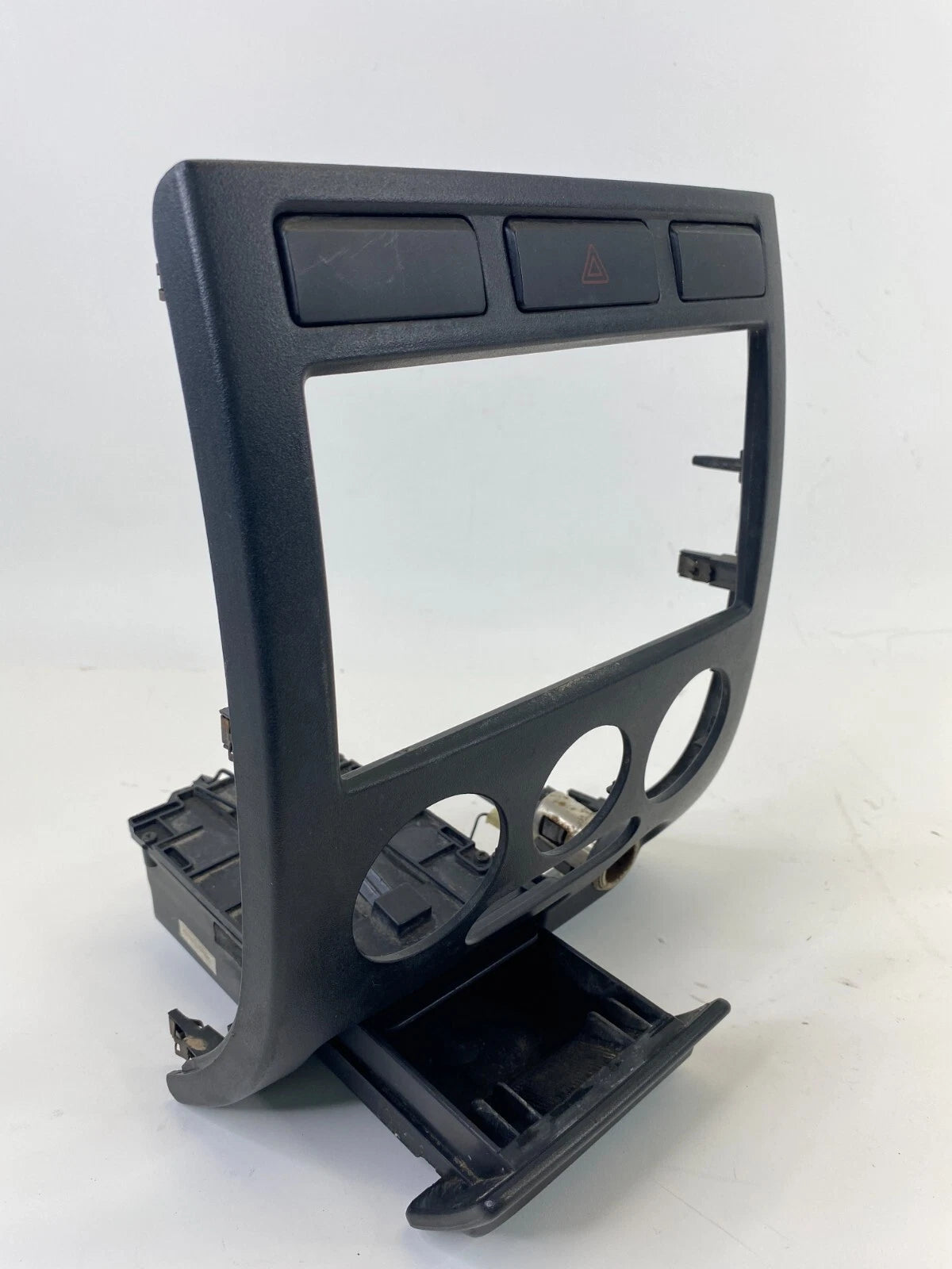 2003-2005 KIA RIO DASH RADIO CLIMATE CONTROL BEZEL COVER TRIM ASH TRAY OEM
