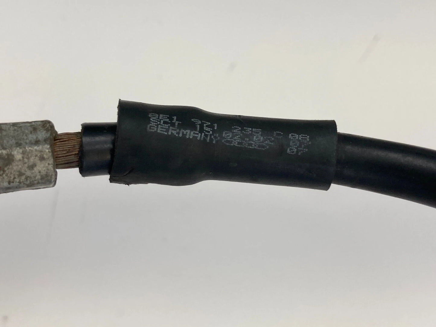 2003-2009 AUDI A4 A4 QUATTRO BATTERY NEGATIVE TERMINAL CABLE 8E1-971-235-C OEM