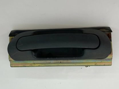 01-04 JEEP GRAND CHEROKEE LAREDO LIFTGATE EXTERIOR DOOR HANDLE ASSY 55136699AB