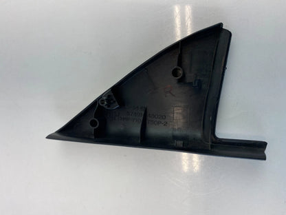 01-07 TOYOTA HIGHLANDER FRONT RIGHT DOOR INTERIOR CORNER COVER TRIM 67491-48020