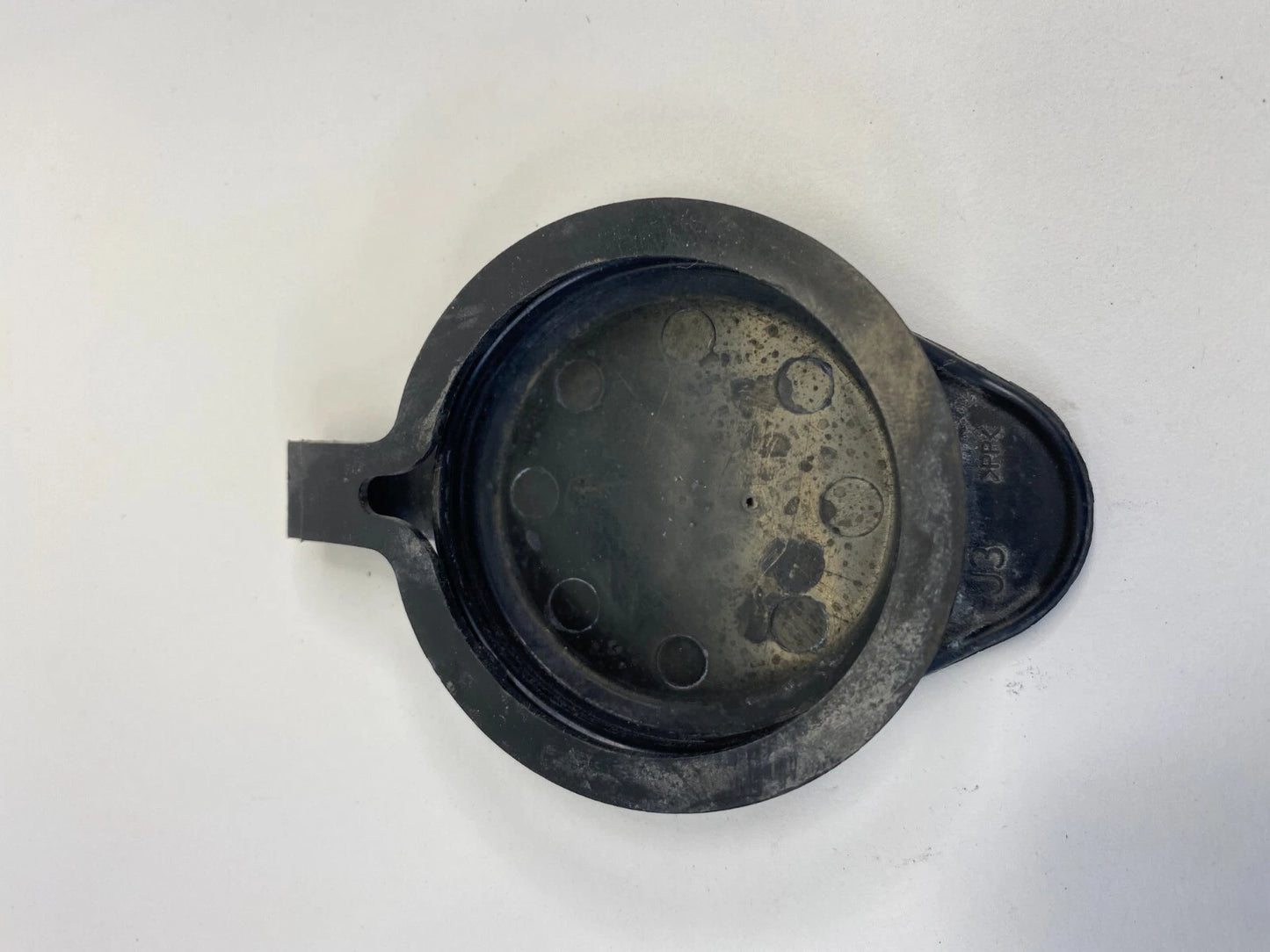 2004-2009 CADILLAC SRX WINDSHIELD WASHER FLUID RESERVOIR TANK CAP COVER OEM