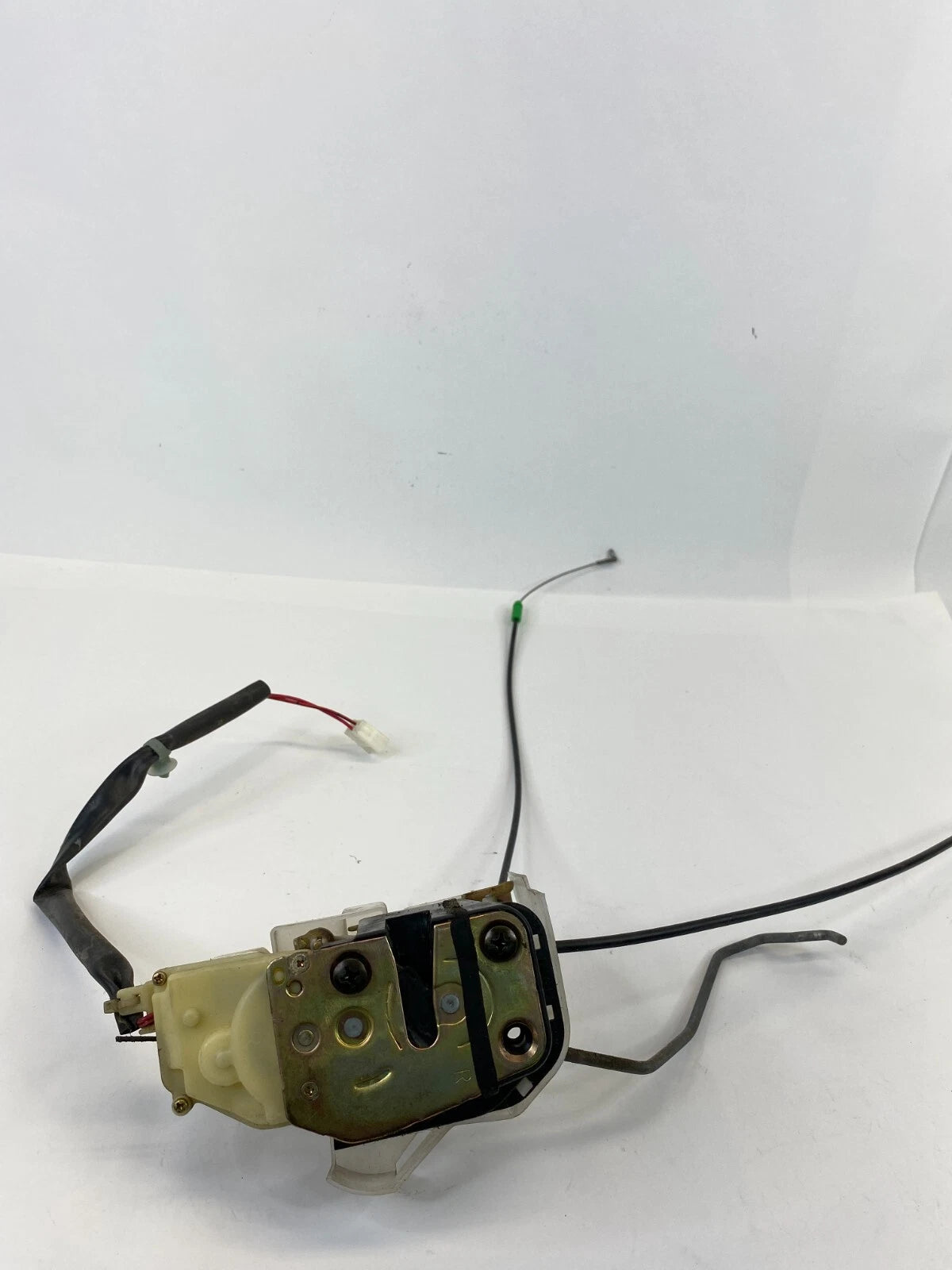 OEM 2004 2005 2006 MAZDA MPV FRONT RIGHT PASSENGER SIDE DOOR LOCK LATCH ACTUATOR