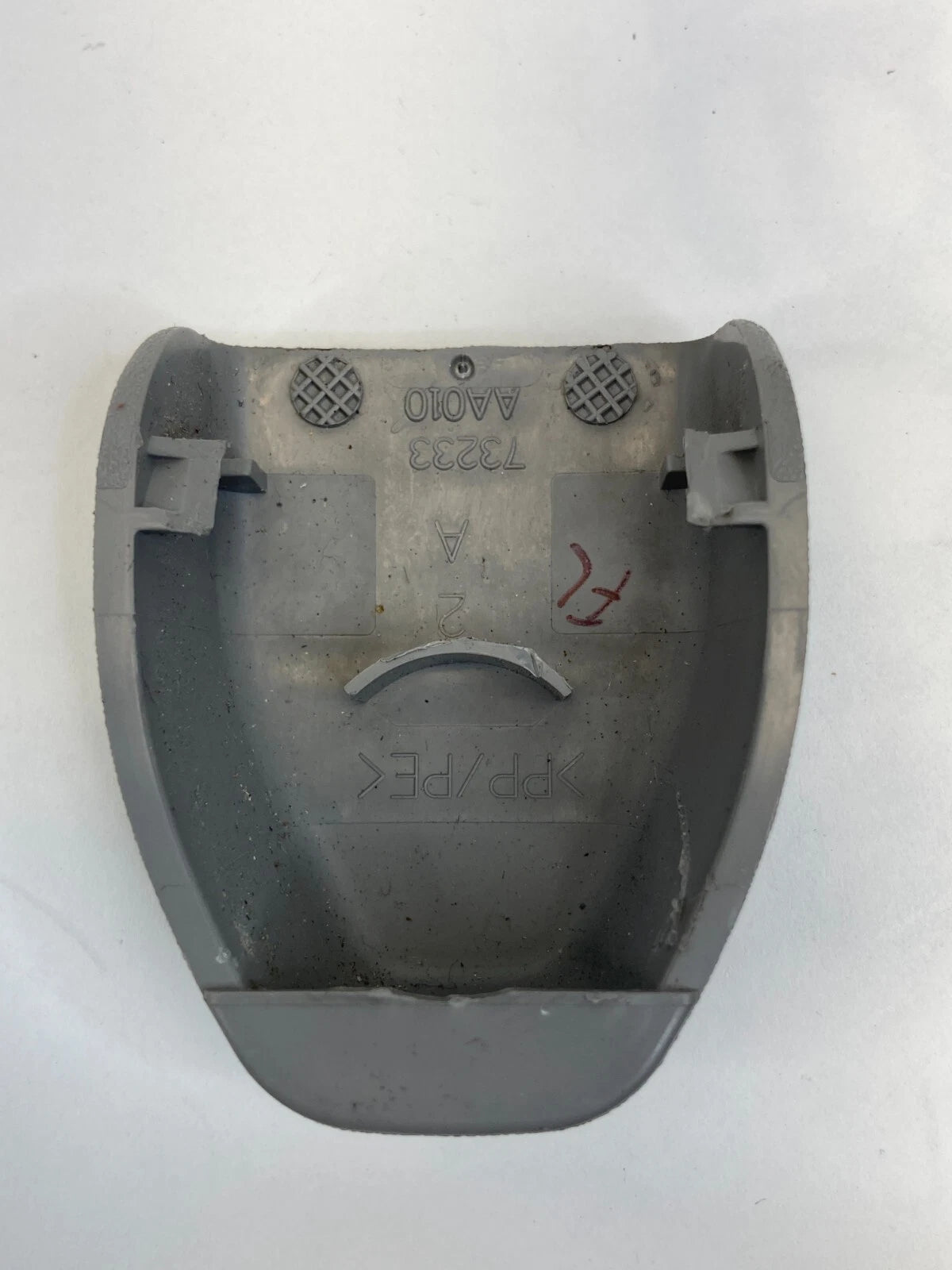2007-2011 TOYOTA CAMRY DOUBLE CAB SEAT BELT RETRACTOR COVER 73233-AA010 OEM